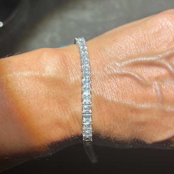 Touchstone Crystal By Swarovski Be Seen Tennis Bracelet - Picture 4 of 4